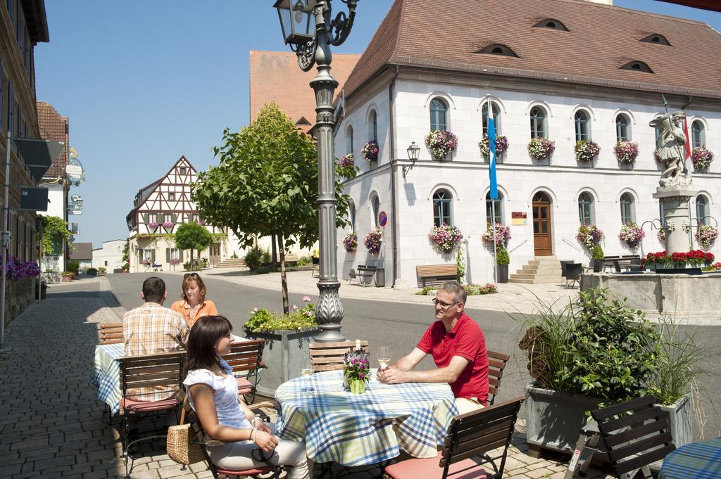 Hotel Schwarzes Ross Schwarzach am Main Eksteriør billede