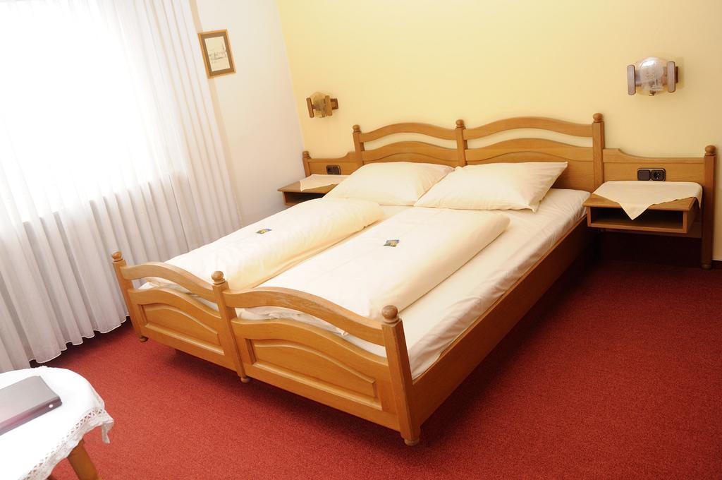 Hotel Schwarzes Ross Schwarzach am Main Eksteriør billede